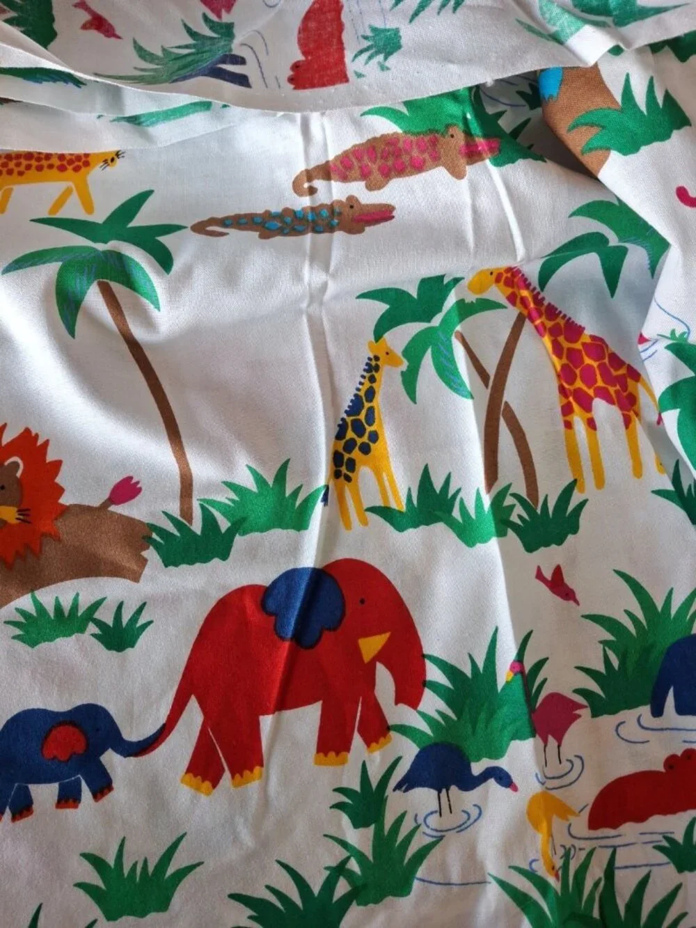 Vintage Fun Zone by Hoffman California Fabric Colorful Zoo Animals 60